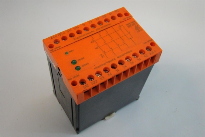 BN 5983 Safety Relay,